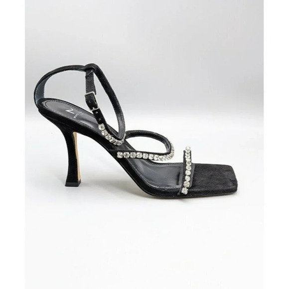 NIB Marc Fisher Dezzi Rhinestone Ankle Strap Sandal Black Size 6 M (MSRP $150) - Picture 2 of 7